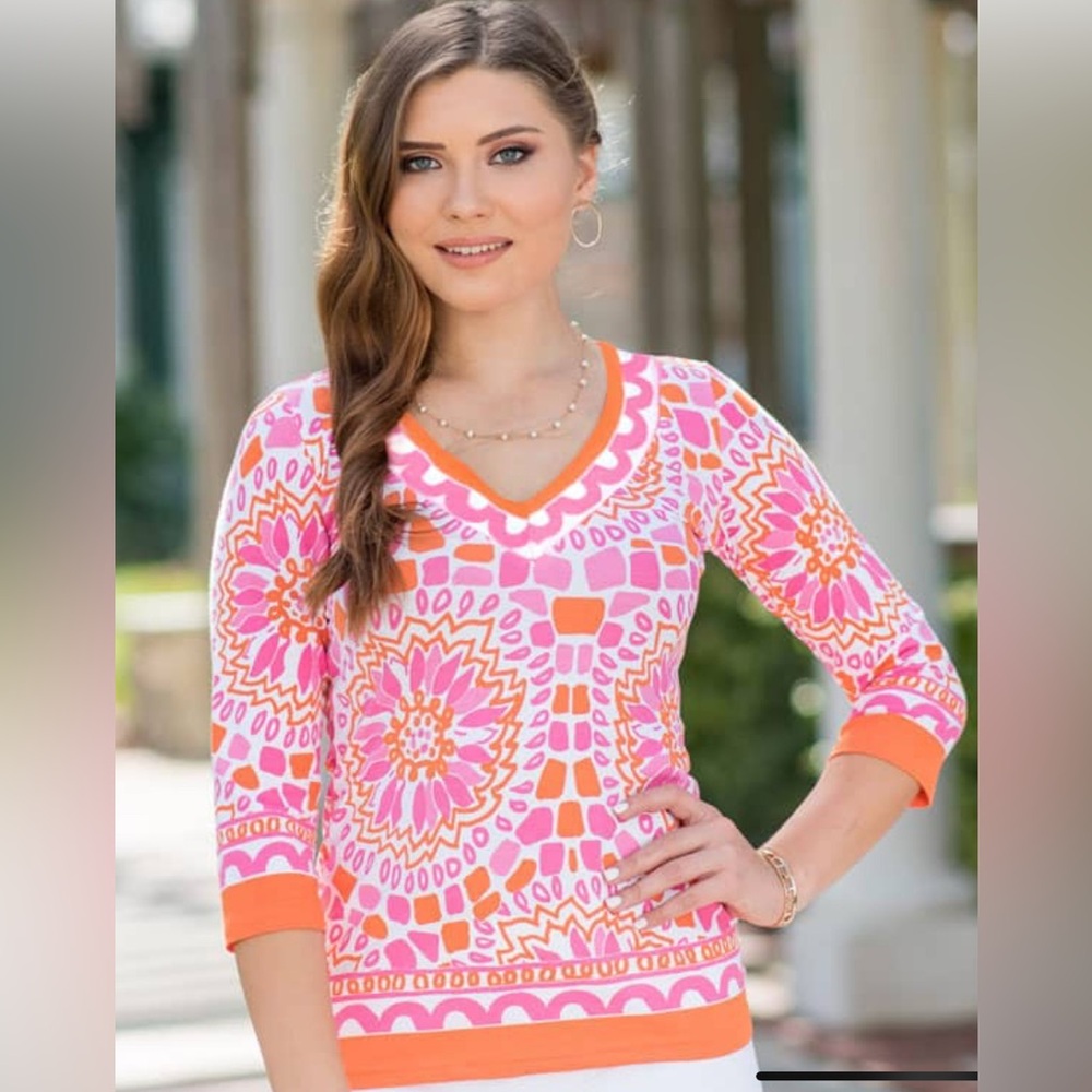 Barbara Gerwit Women's XL Colorful V-Neck Top‎ Orange Pink
